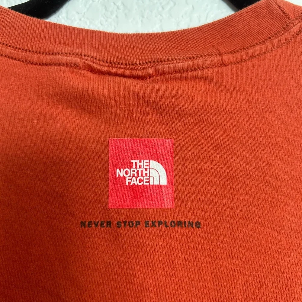 THE NORTH FACE Orange logo T-shirt